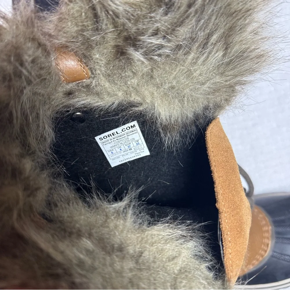 Sorel Tan and Black‎ Winter Boots with Fur Trim